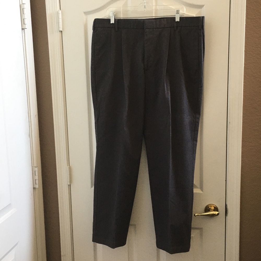 FINAL MARKDOWN Men’s dockers slacks 38 x 30